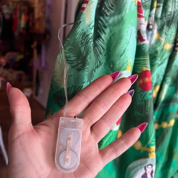 Light up Christmas skirt - Picture 5 of 14